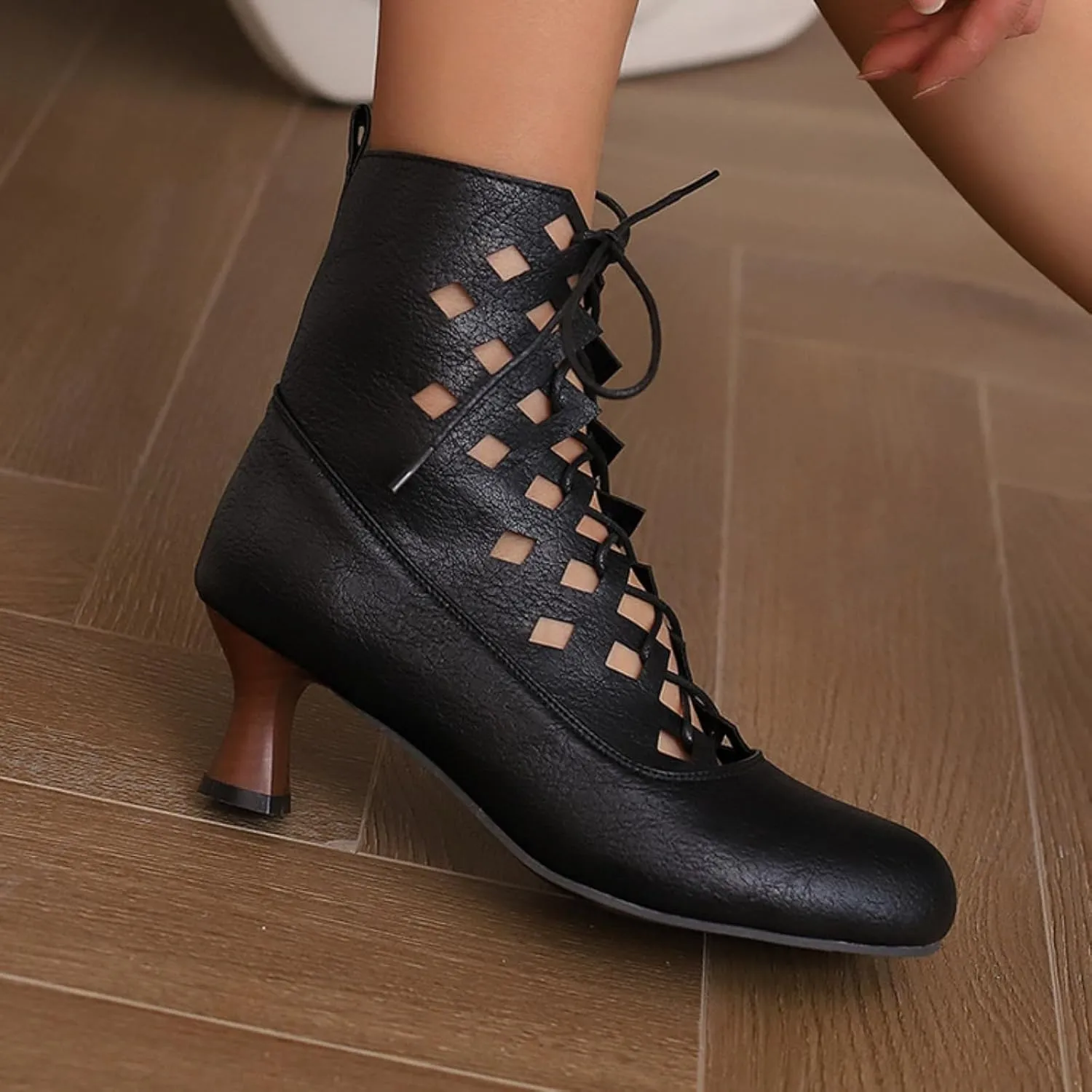 Aflngle Women's Low Kitten Chunky Heels Lace Up Victorian Ankle Boots Classic Vintage Round Toe Hollow Out Gothic Witch Knight Booties