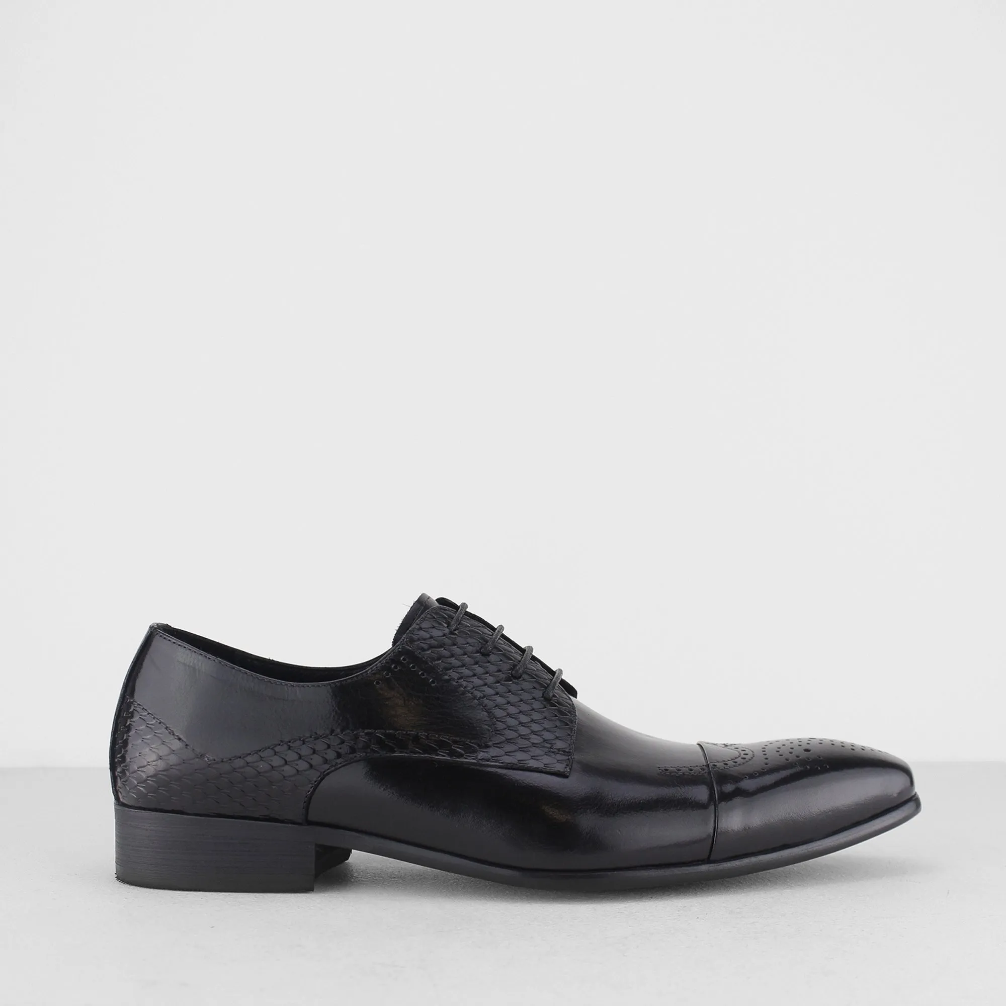 Blakeseys WYVERN Mens Leather Reptile Effect Lace Up Brogues Black