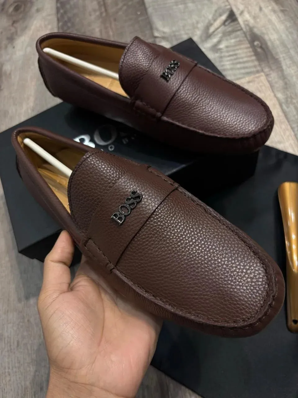 BOSS || Men's Noel Nappa-Leather Driving Moccasins With Metal Logo -  Brown