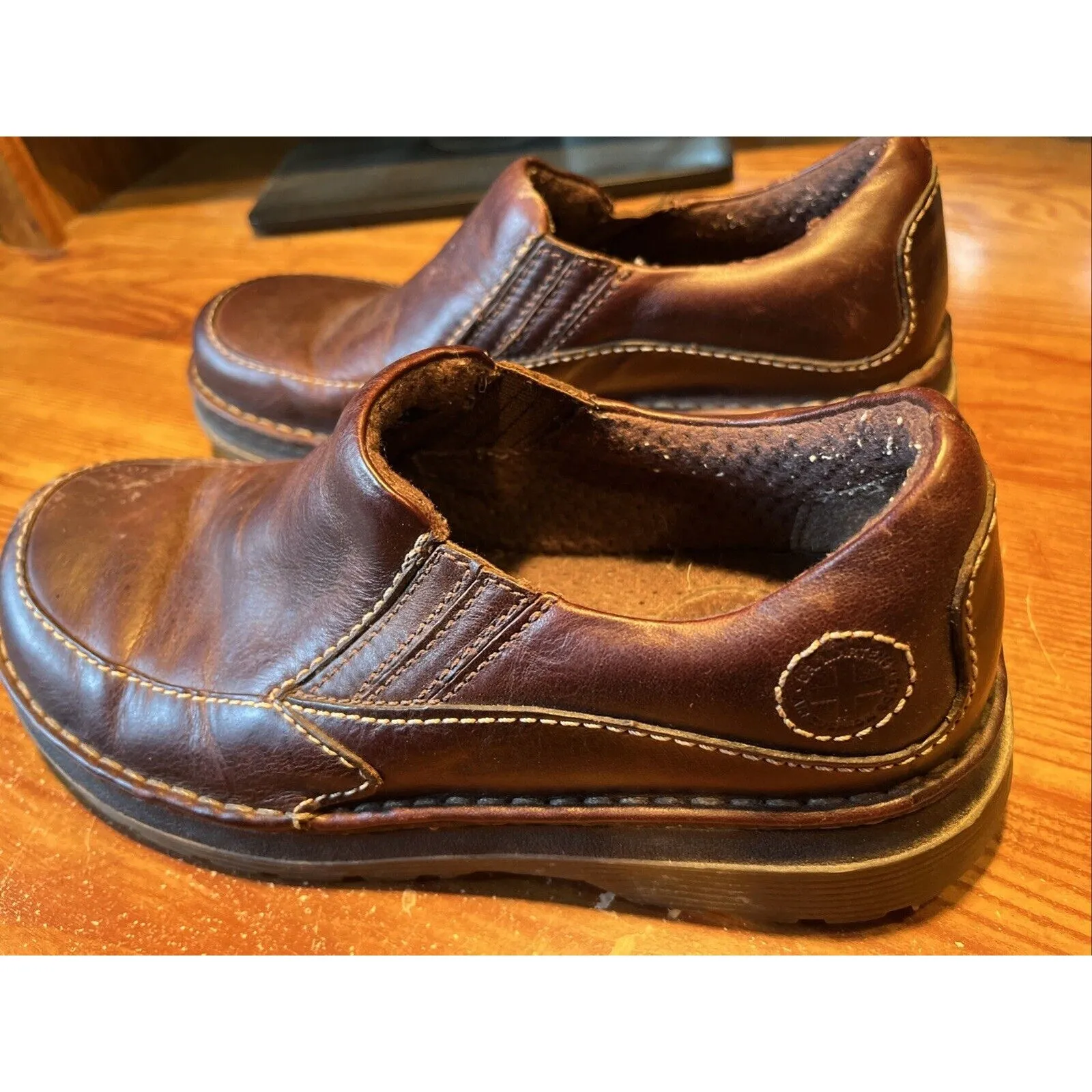 Dr Martens Neil Leather Slip On Comfort Loafer Shoes Mens US Sz 7 Brown Travel