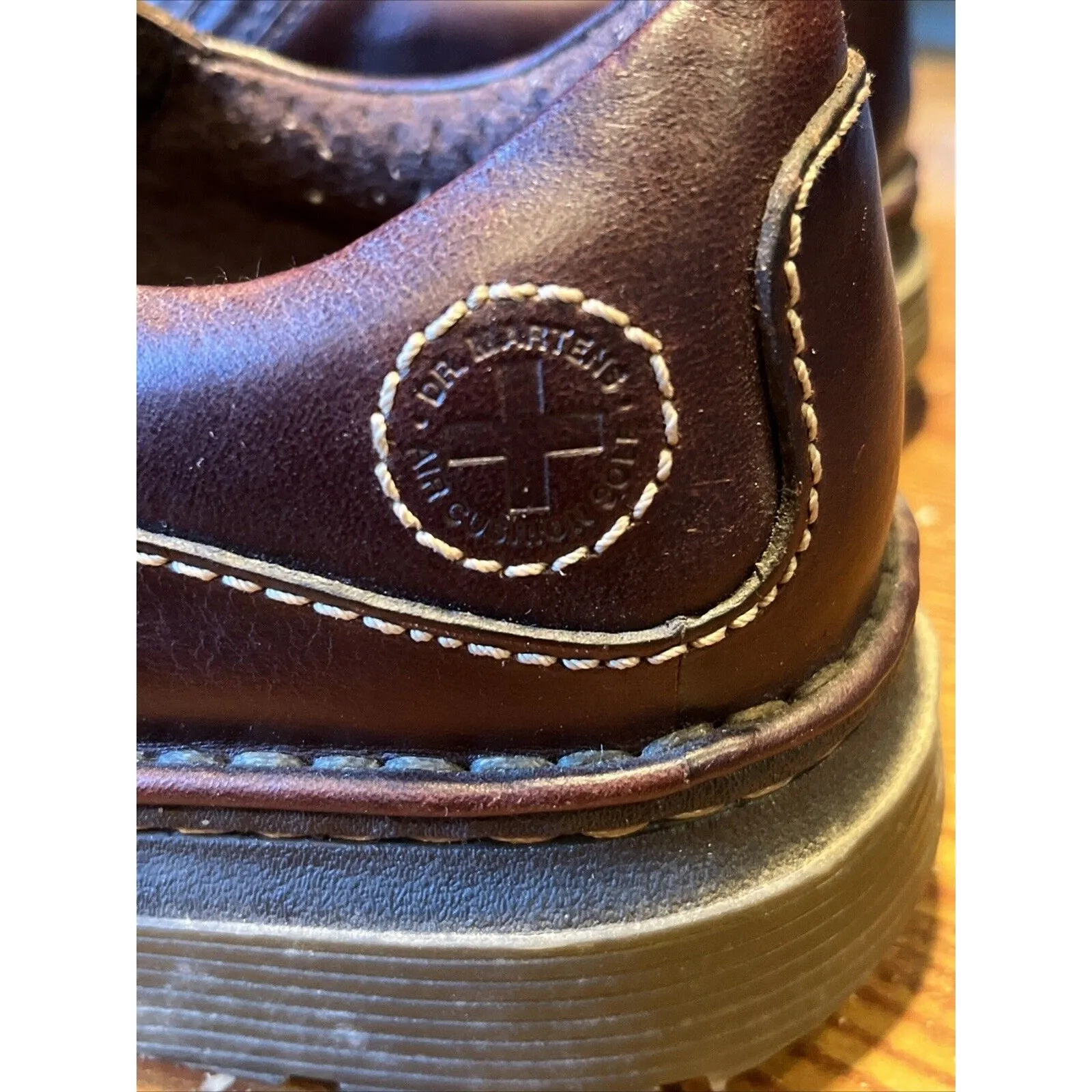 Dr Martens Neil Leather Slip On Comfort Loafer Shoes Mens US Sz 7 Brown Travel