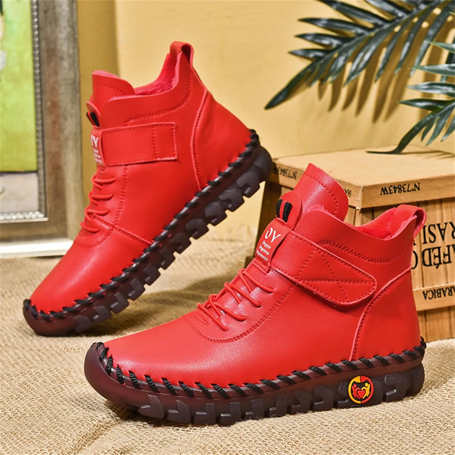 FAIRSOMA Women's Leather High Top Flat Sneakers with Adjustable Strap,Fashion Lightweight Lace Up Loafers Casual Warm Platform Ankle Boot Shoes Comfort Non-Slip Walking Shoes Soft Bottom Mom Shoes​