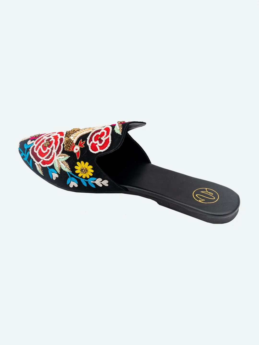 Humming Black Mules