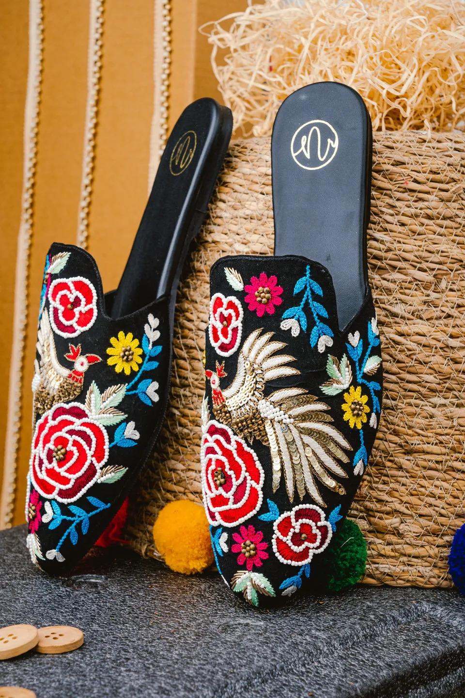 Humming Black Mules