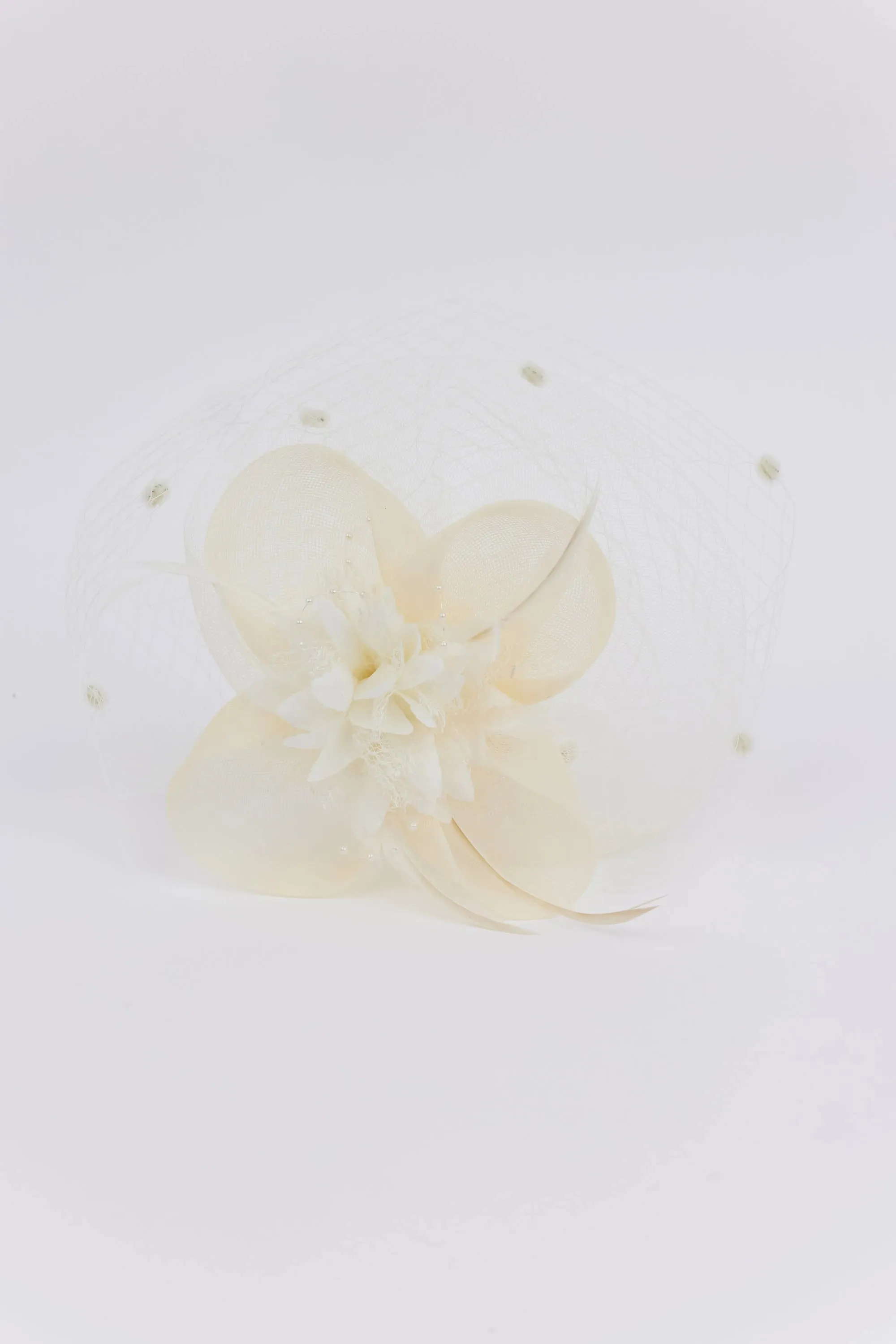 Louisa Fascinator- Ivory
