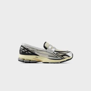 New Balance 1906 Loafer - Silver
