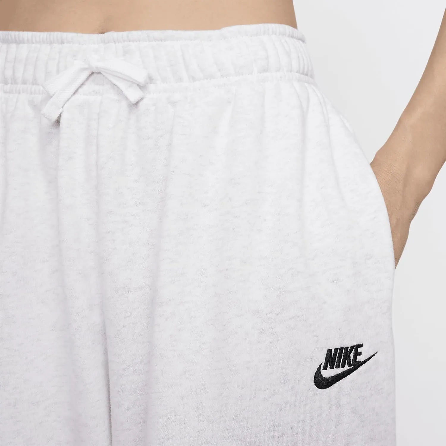 Nike Women's Sportswear Club Fleece Mid-Rise Oversized Sweatpants
