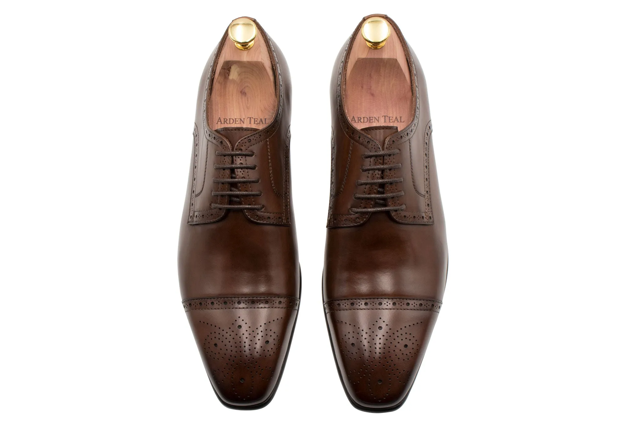 Olivos Medallion Pecan Derby