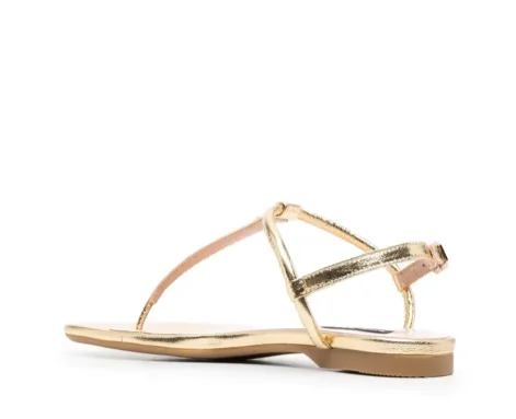 Patrizia Pepe
Essential metallic leather sandals