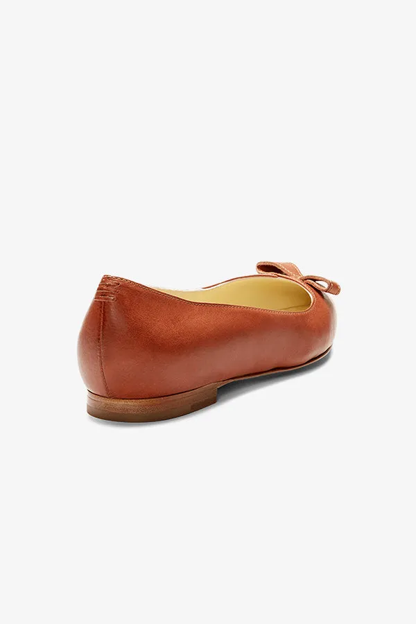 Sarah Flint Natalie Flat :: Saddle Vachetta