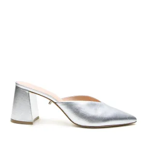 Silver V Mule