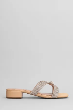 Sloan Slipper-Mule in powder leather