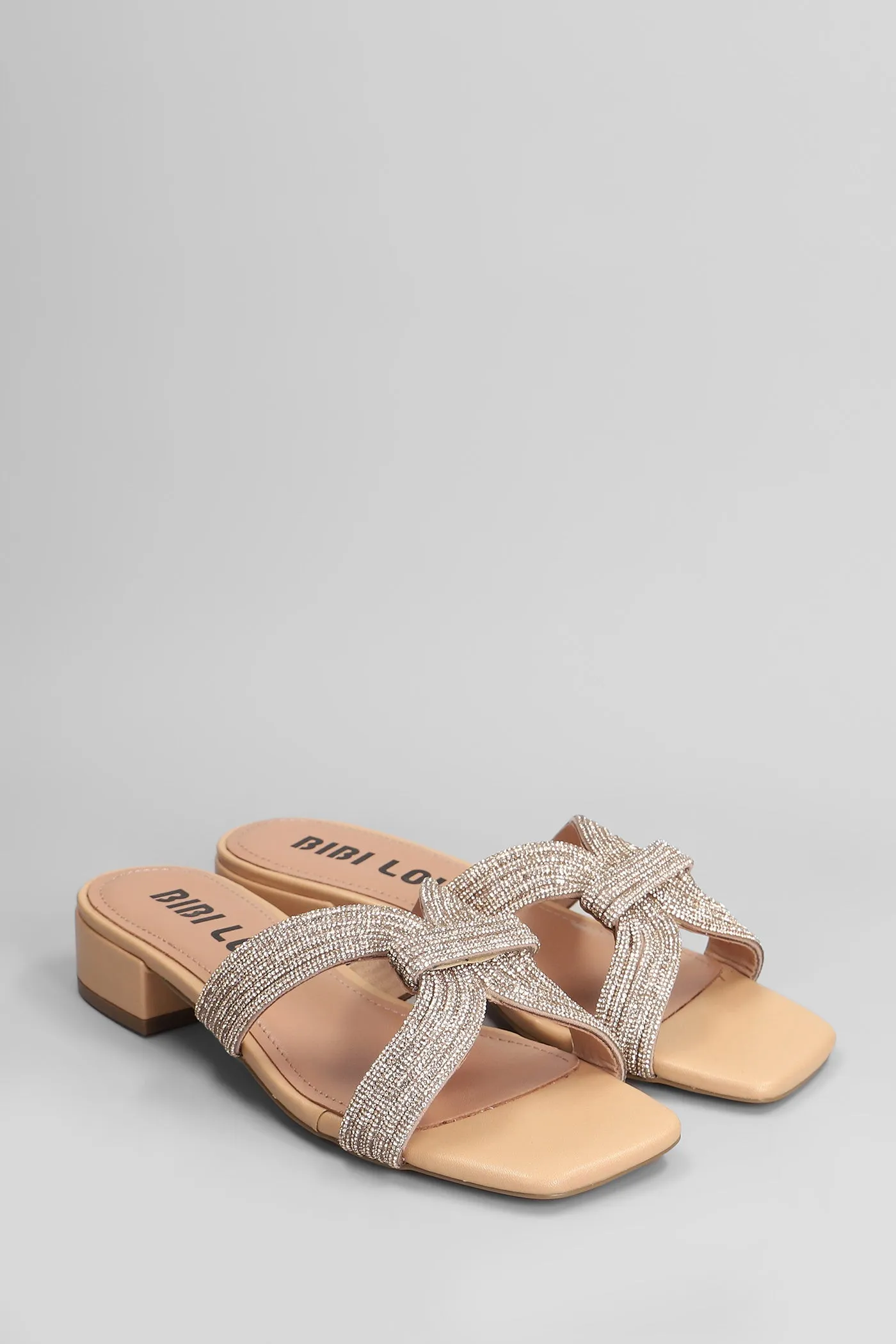 Sloan Slipper-Mule in powder leather