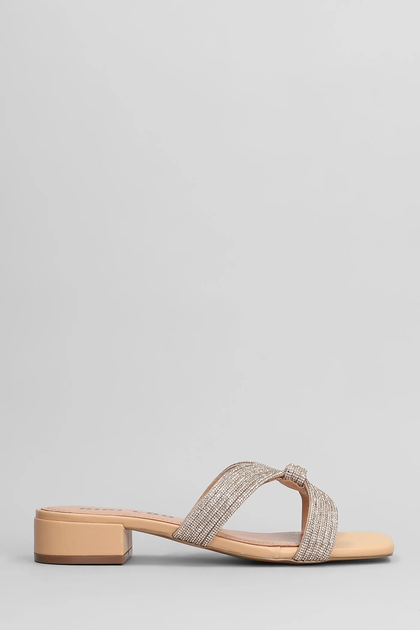 Sloan Slipper-Mule in powder leather