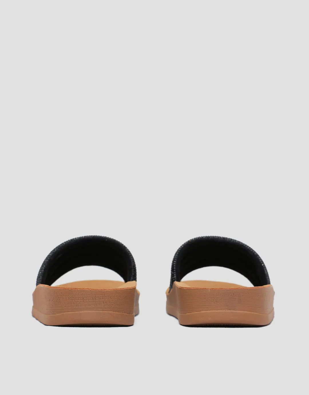 St. Yves Sandal Slipper Wanita Fqb