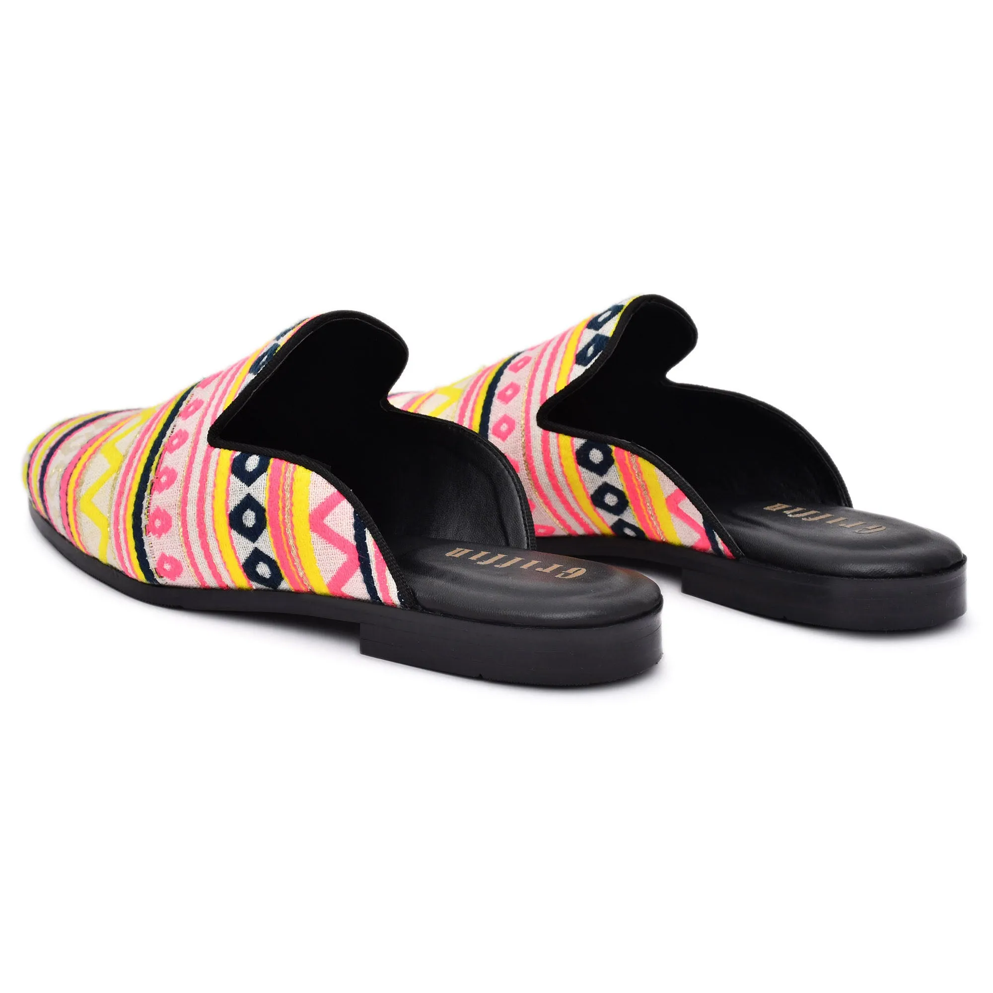 TRATTORIA SUNDOWN POOL SIDE MULE