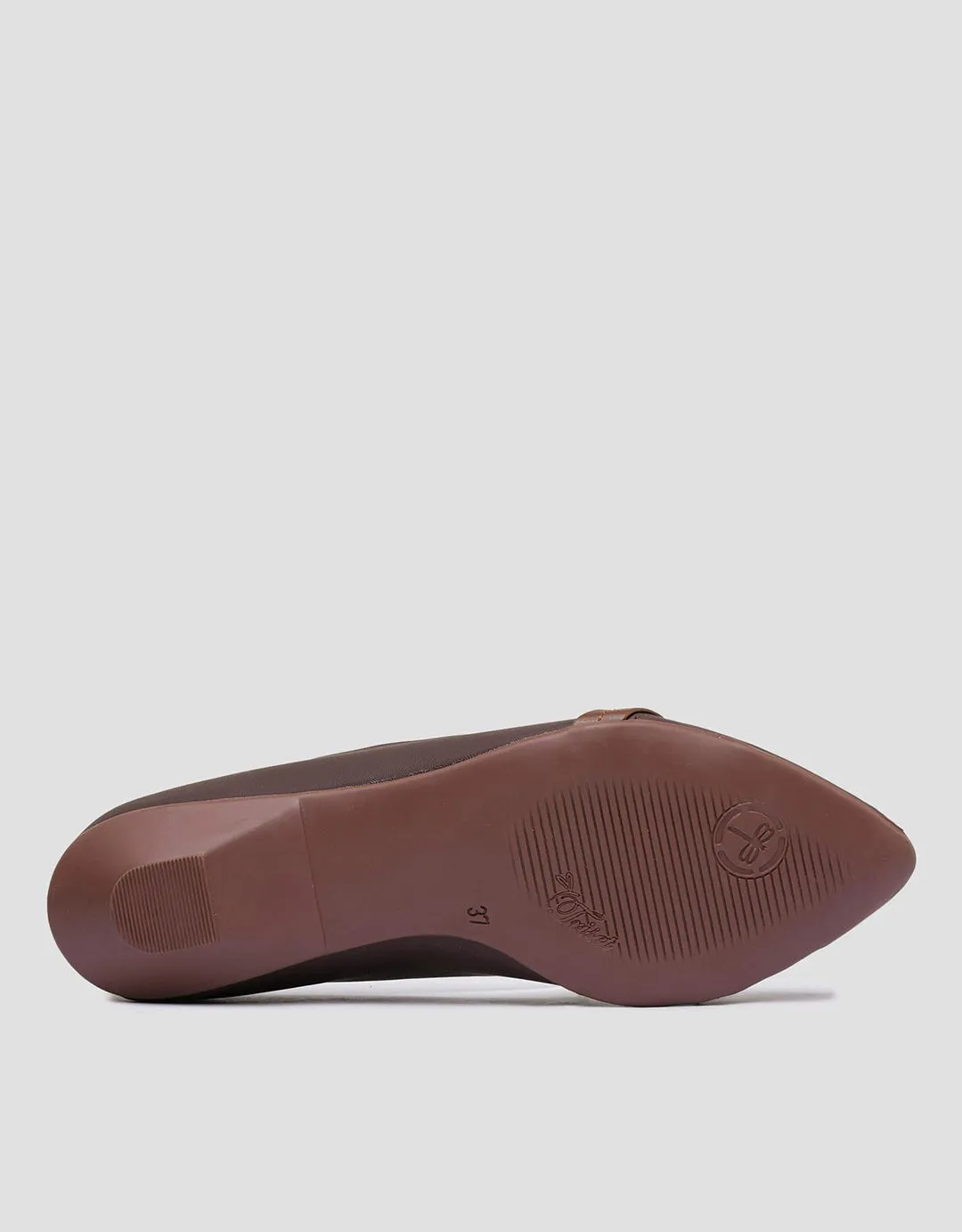 Triset Pointed Toe Sepatu Oxford Wanita