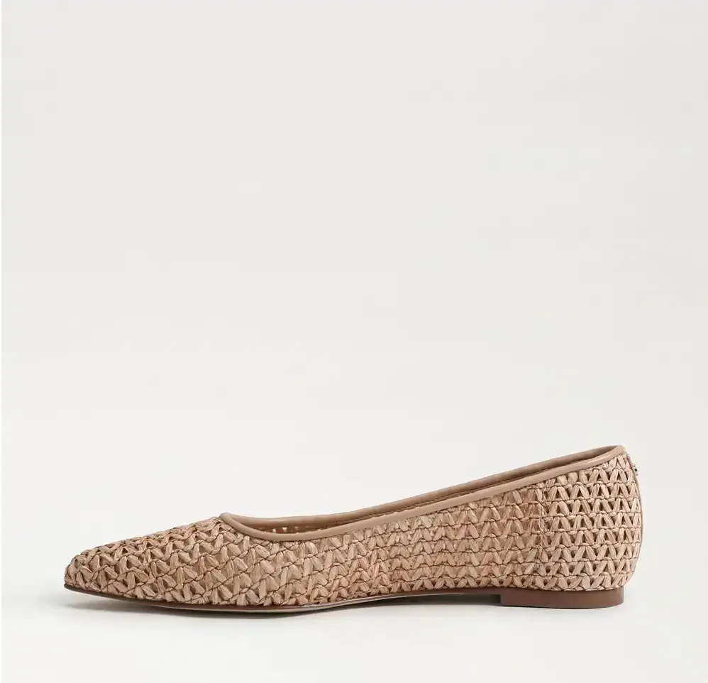 Wanda Pointed Toe Flat - Tan Raffia