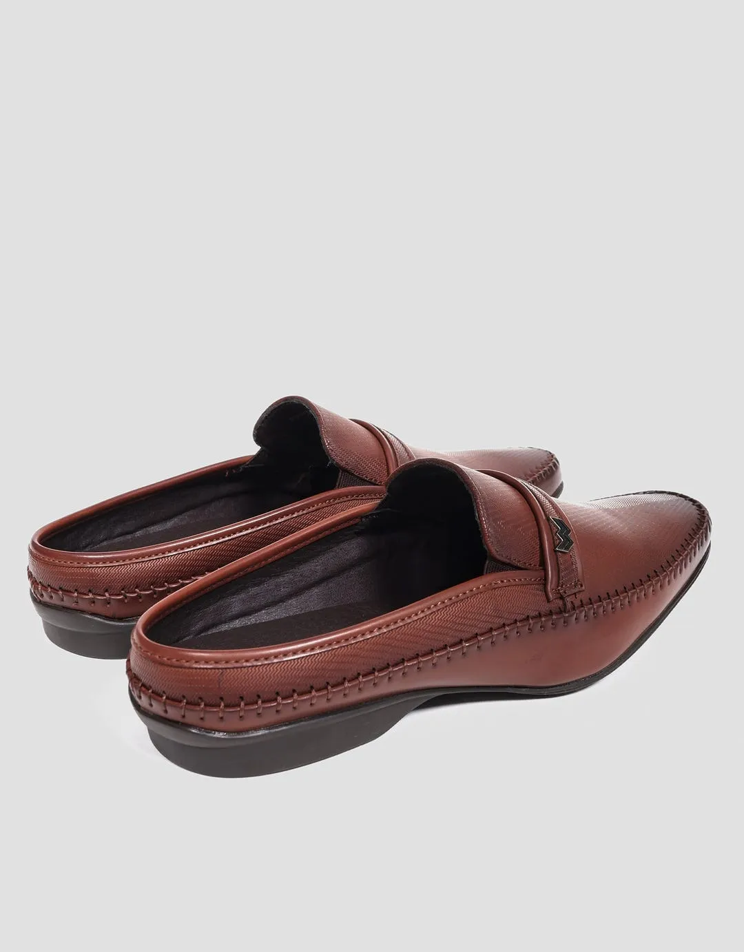 Watchout Elegant Look Sandal Bustong Pria